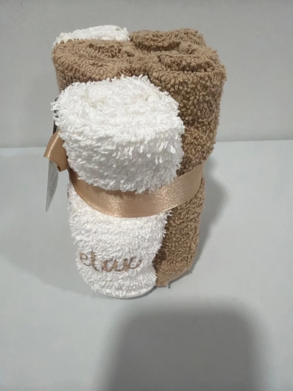 Cotton White Taupe Relax Embroidery on two and bathtub on one 5 Washcloths